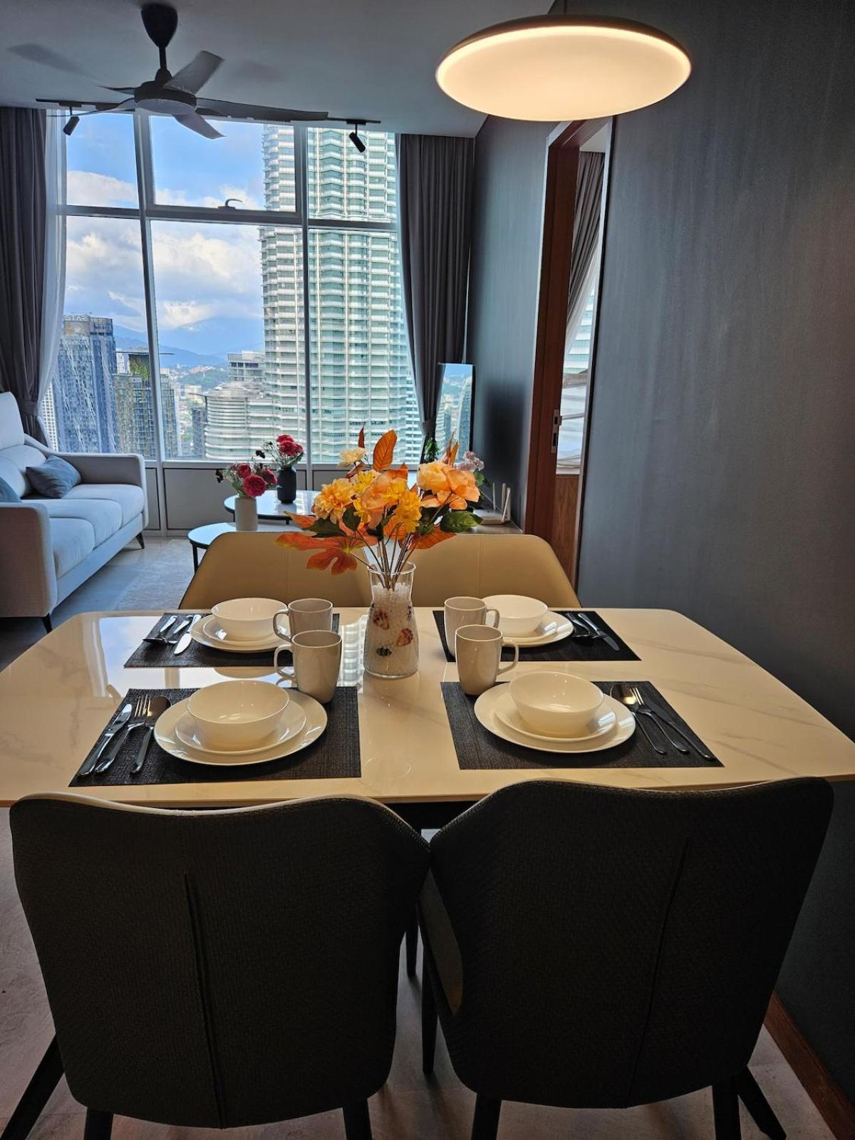 Sky Klcc Level 58 Apartment *